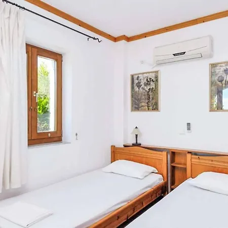 Mulberry Villa Stoupa